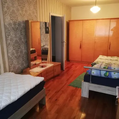 Gaestehaus Ochsenhof Апартаменты Фойхтванген